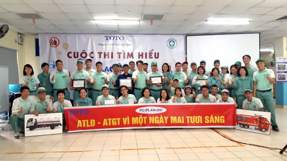 Công đoàn Công ty trách nhiệm hữu hạn TOTO Việt Nam phối hợp tổ chức nhiều cuộc thi tìm hiểu an toàn vệ sinh lao động.